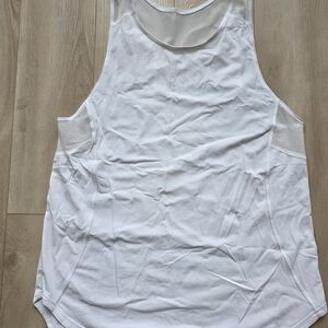Women's White Sleeveless Top
